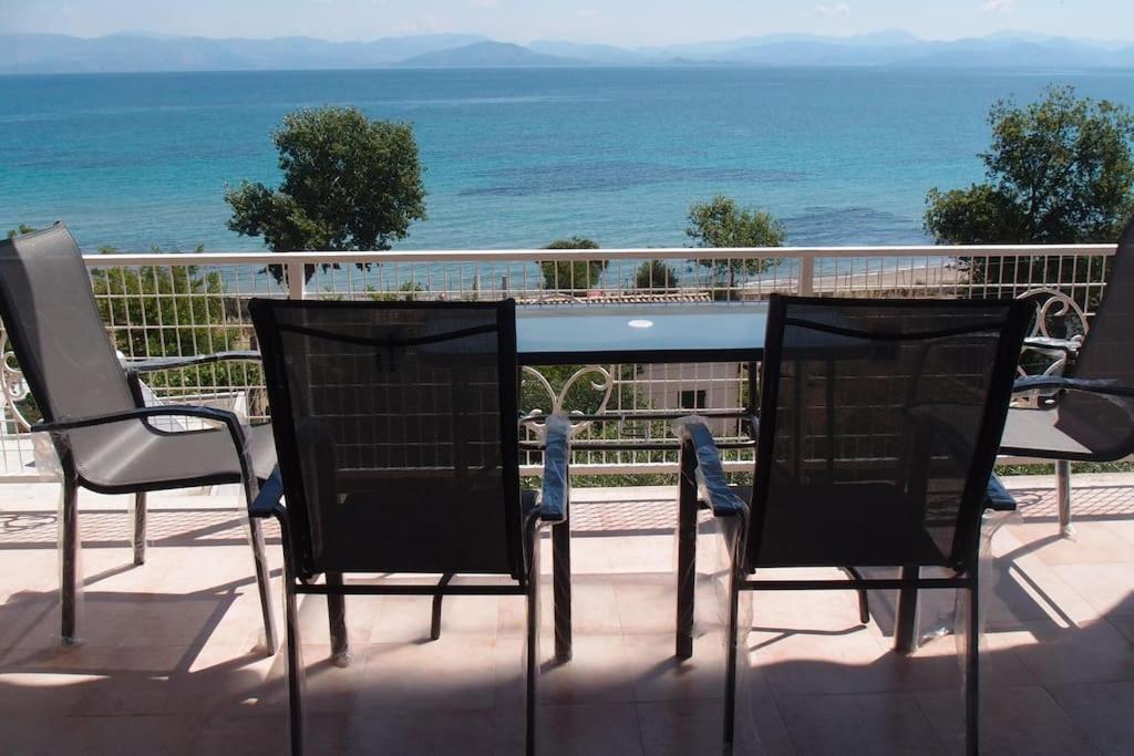 Sea View Apartment With Swimning Pool Mesongí Exterior foto